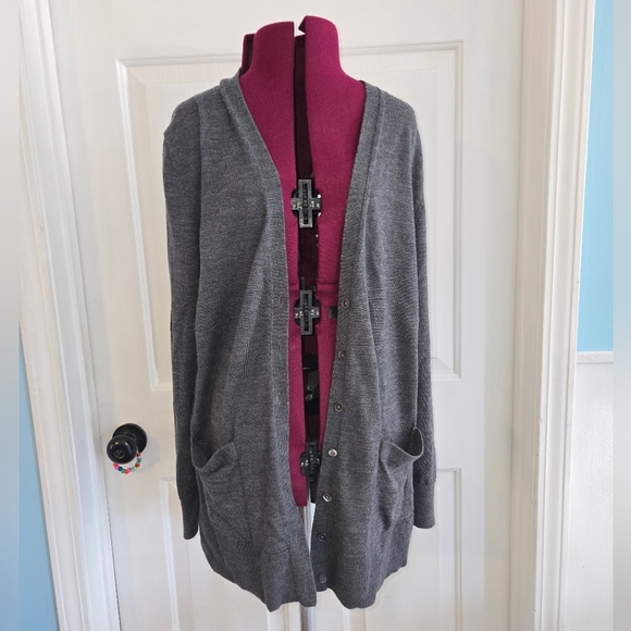 Banana Republic Gray Merino Wool Cardigan Sweater - Picture 1 of 10